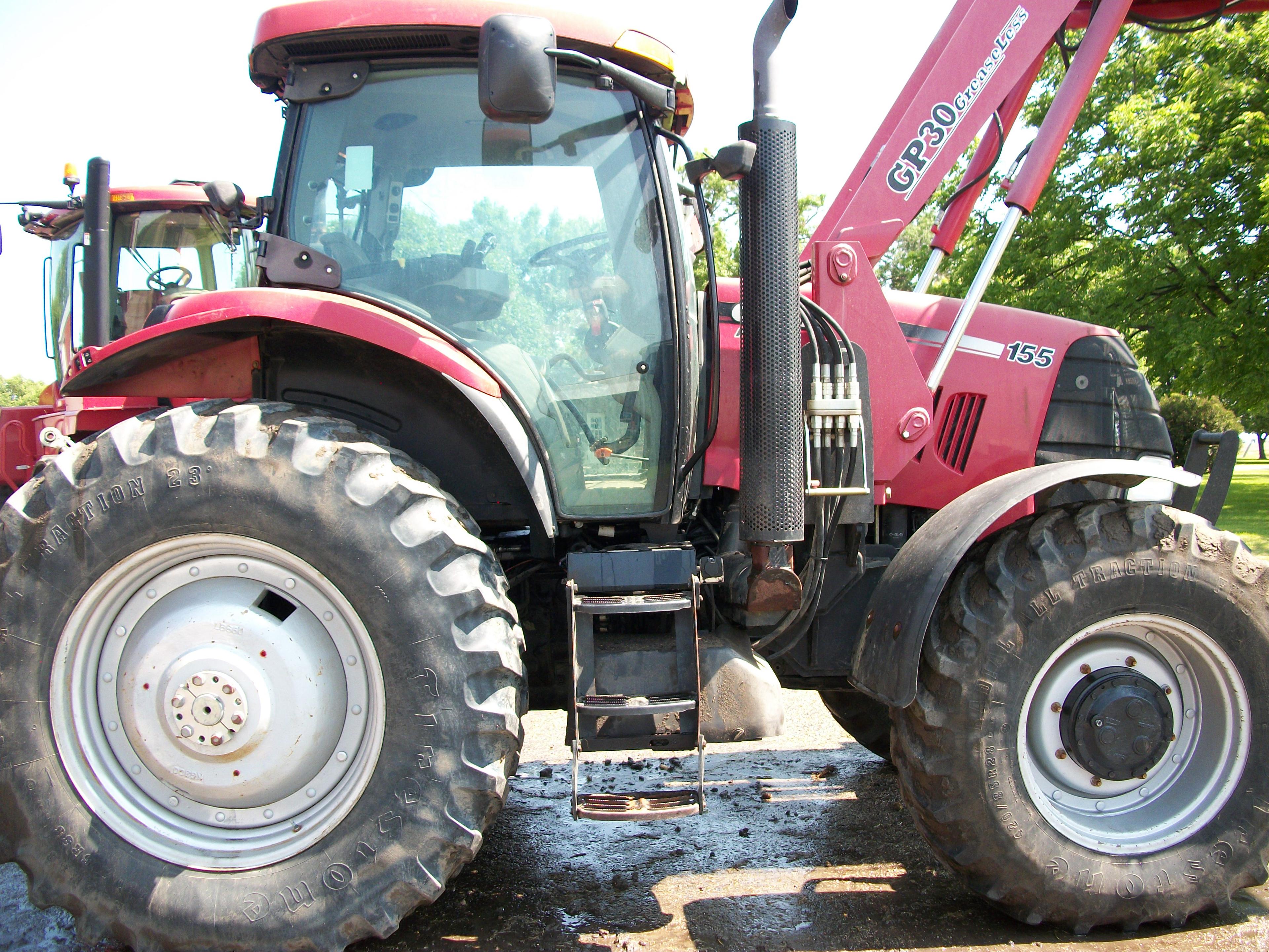 2010 Case IH Puma 155 FWA w/ Loader