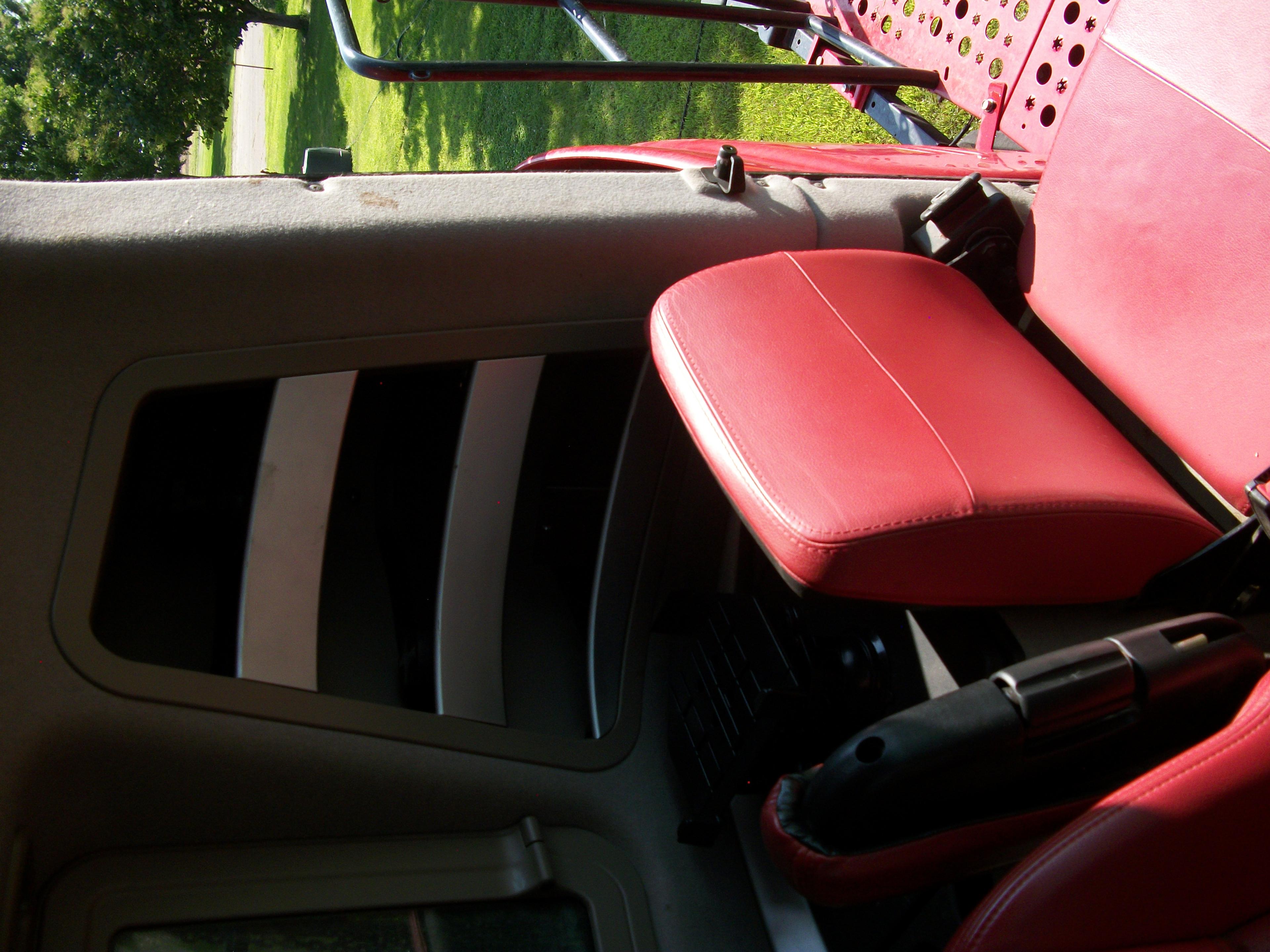 2013 Case IH 9230 Combine w/ Tracks