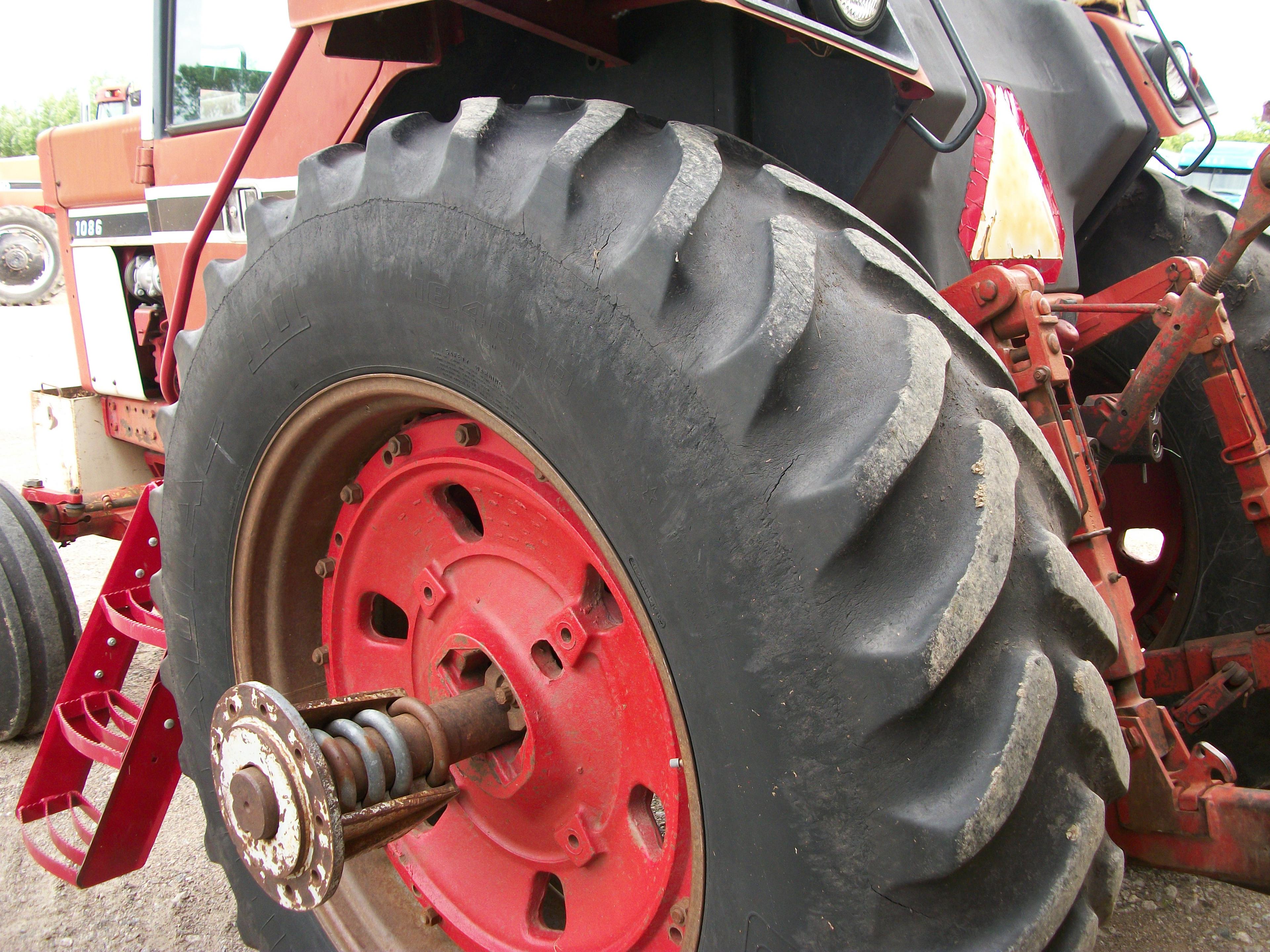 1981 IH 1086