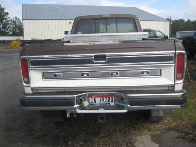 1975 Ford F-250 Ranger XLT Pickup; Brown / White