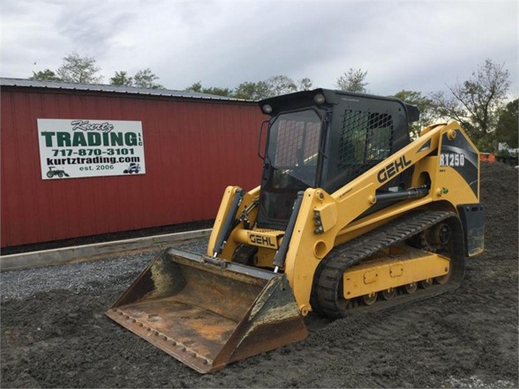 2016 GEHL RT250 SKID STEER LOADER