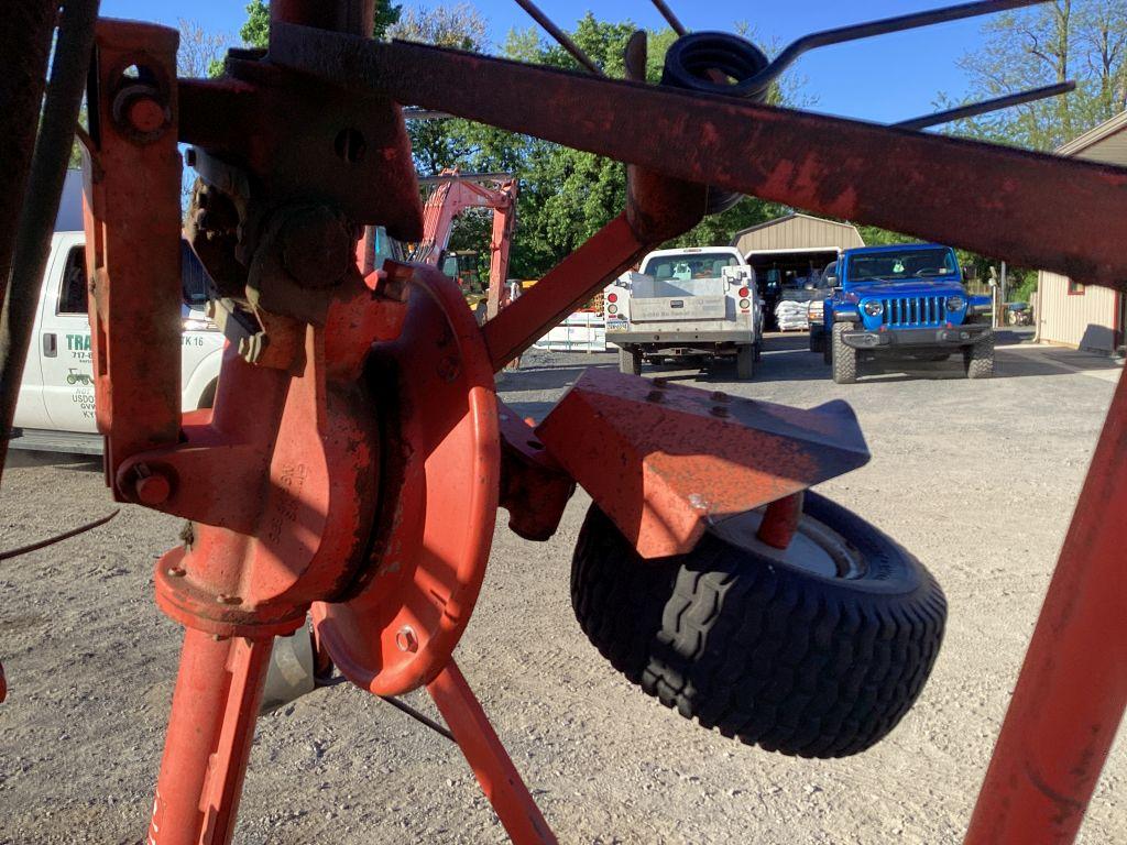 2010 KUHN GF7601MH HAY TEDDER