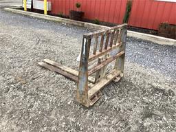 2009 QUICK ATTACH 48" PALLET FORKS