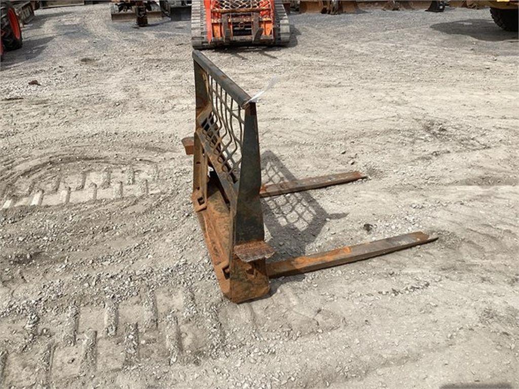 2015 BOBCAT 48" PALLET FORK