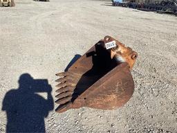 1990 CASE 580 BACKHOE BUCKET