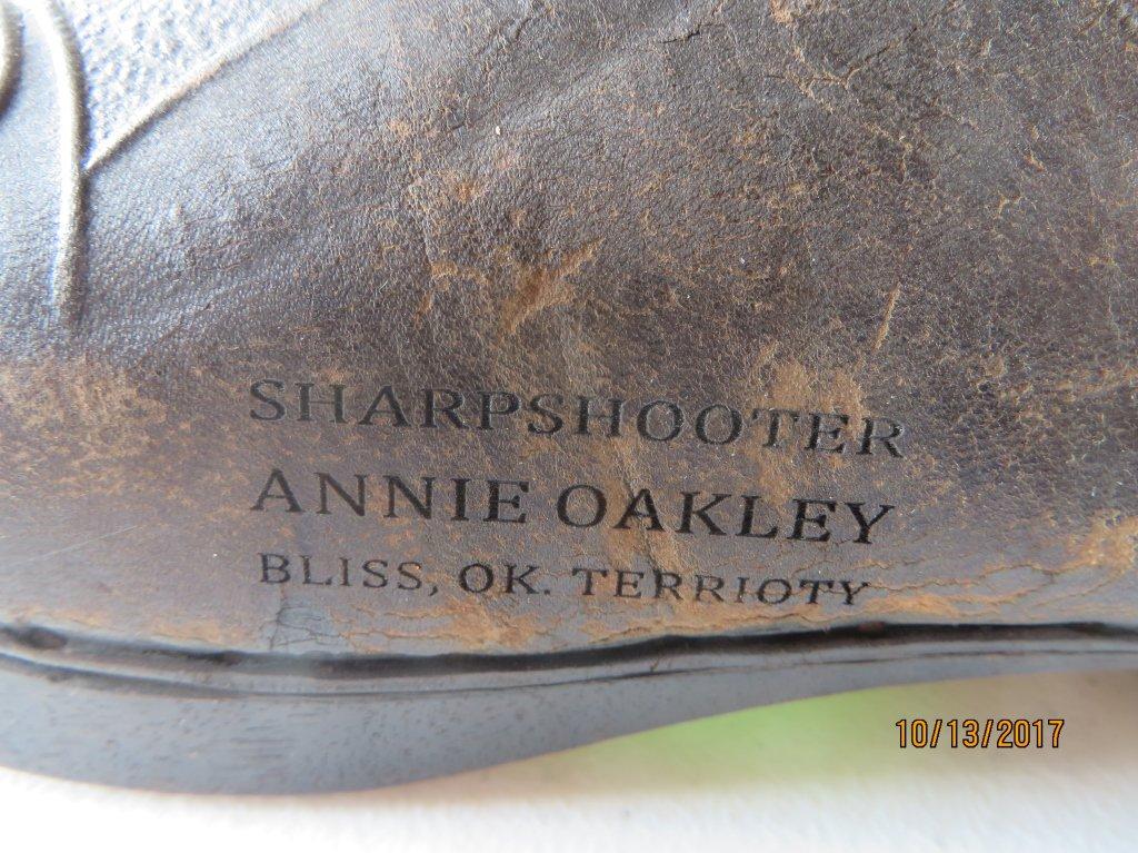 Annie Oakley Bathroom shoes