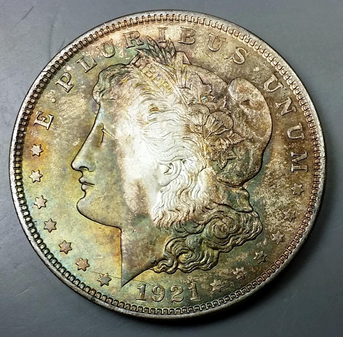 1921-p Morgan Dollar -TONED Obv