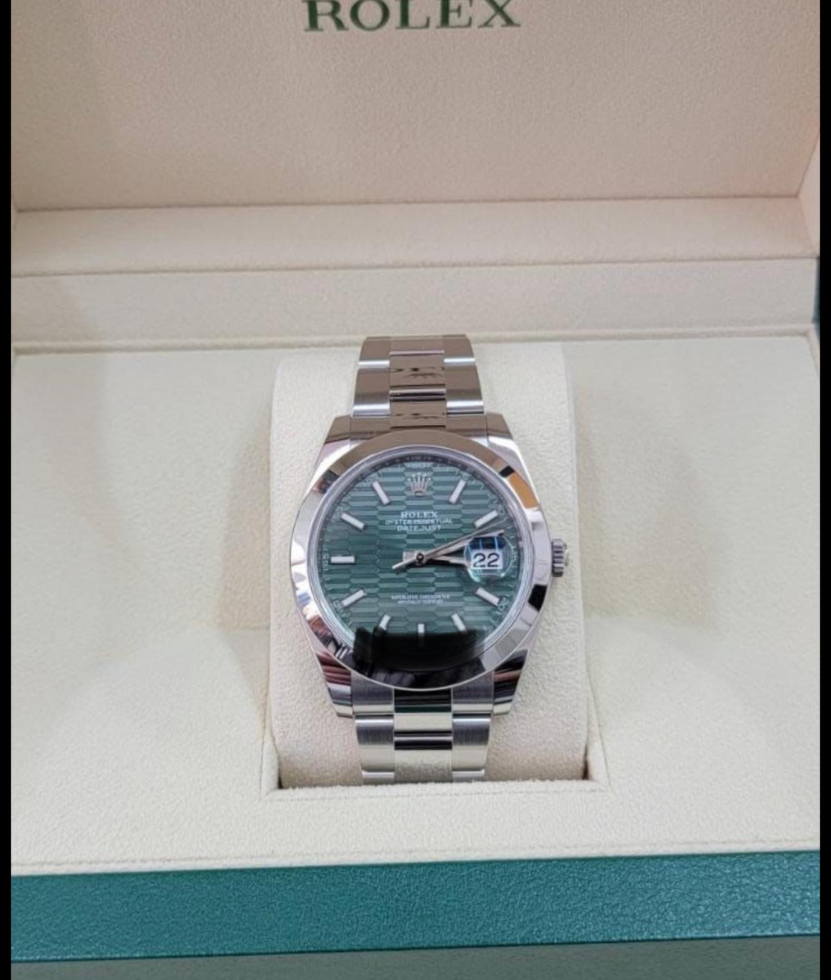 New Rolex Green Motif Dial Oysterperpetual Datejust 41mm Comes with Box & Papers