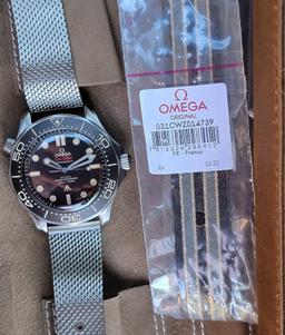 Omega Seamaster James Bond Comes with Box & Papers