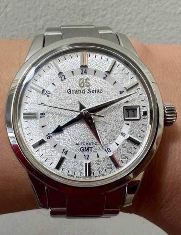 Grand Seiko GMT Comes with Box & Papers