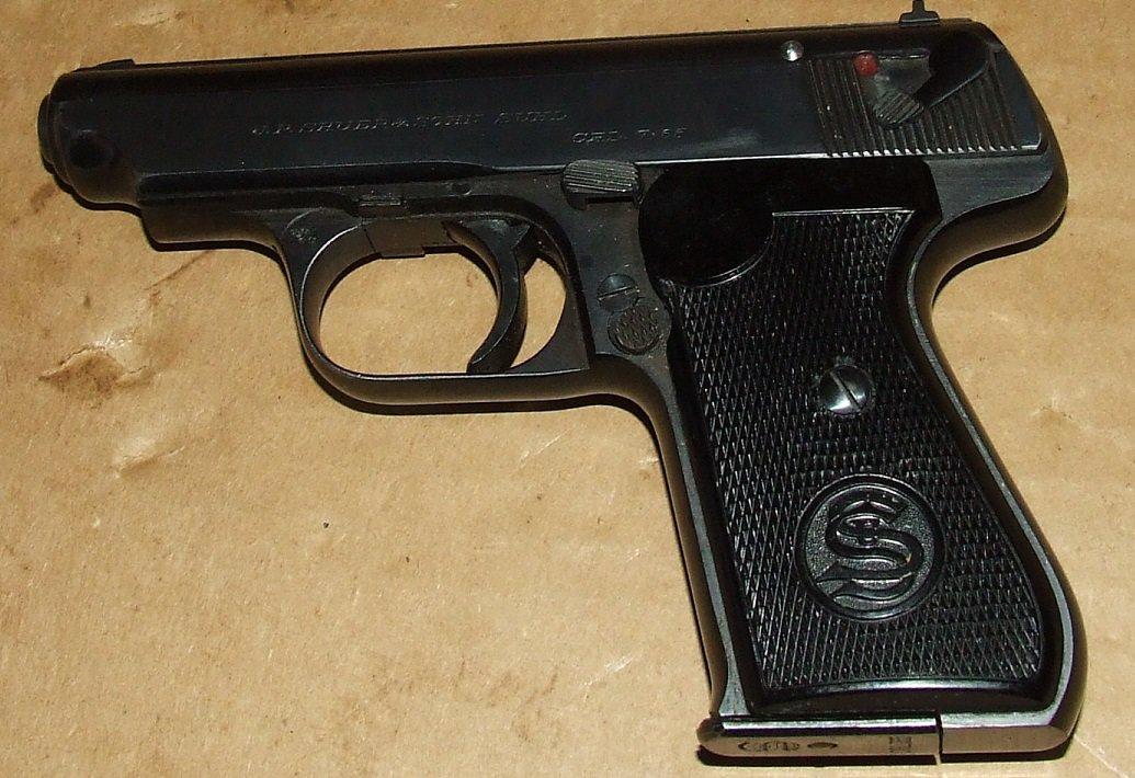 Sauer 38H (Police) 7.65mm pistol