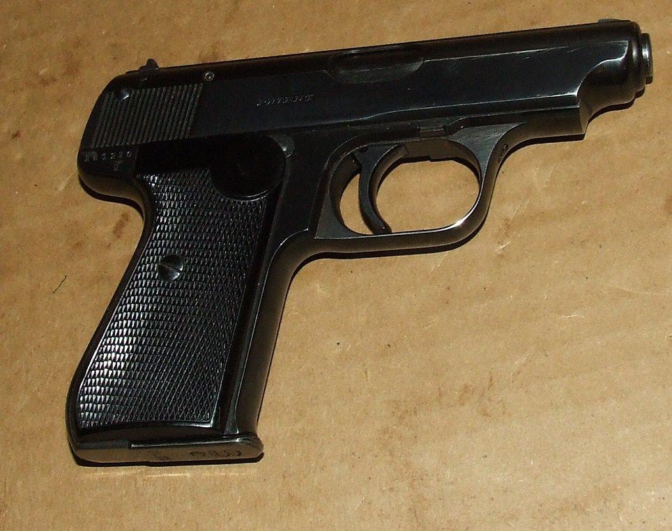 Sauer 38H (Police) 7.65mm pistol