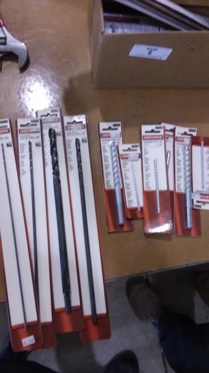 12 Assorted Drill Bits