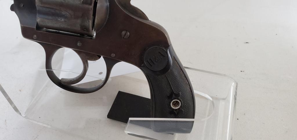 Hopkins & Allen 6 32 cal Revolver