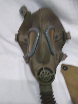 US Army Services gas mask