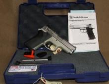 Smith & Wesson 3913 Tactical 9mm Pistol