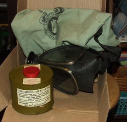 Federal Labs Gas Mask & Bag.