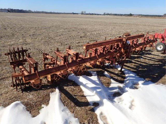 Lilliston 6 Row 30" Rolling Cultivators