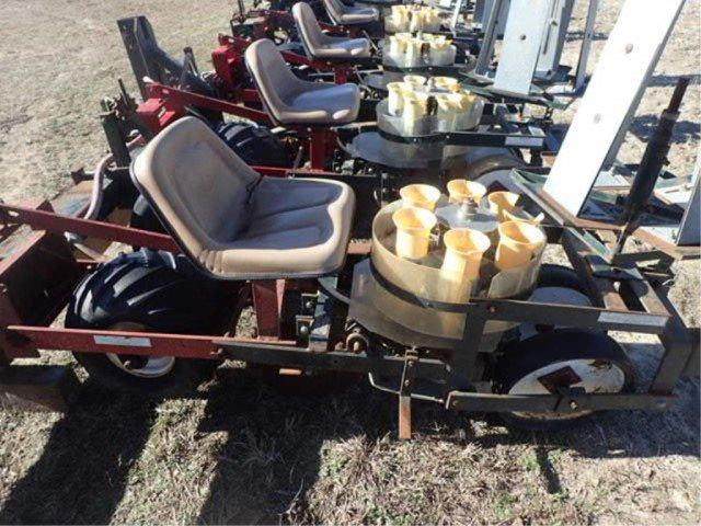 Holland Carousel 4 Row 48" Transplanter