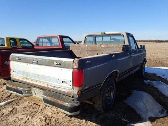 1987 Ford F150 4WD Lariat Pickup