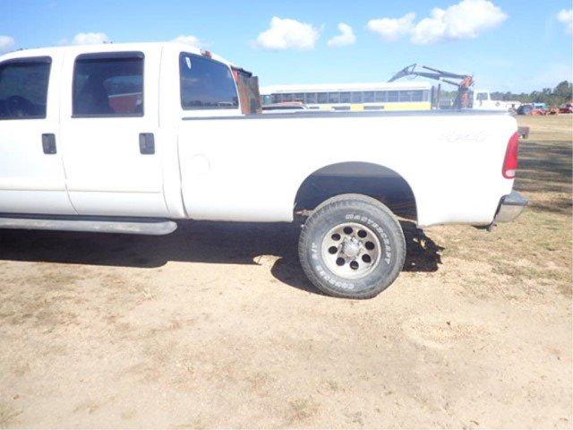 2005 Ford F250 XLT Truck