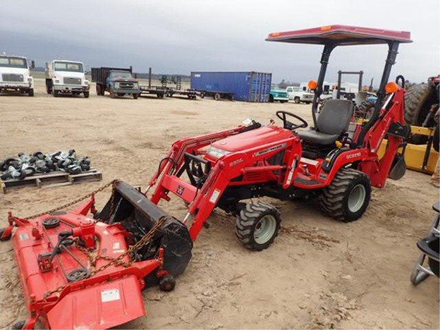 Massey Ferguson GC2310 Tractor Loader backhoe