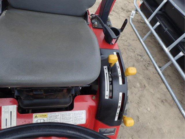 Massey Ferguson GC2310 Tractor Loader backhoe