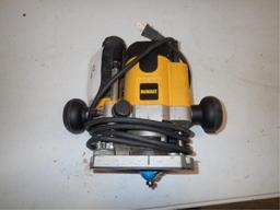 DeWalt 2 Hp Router