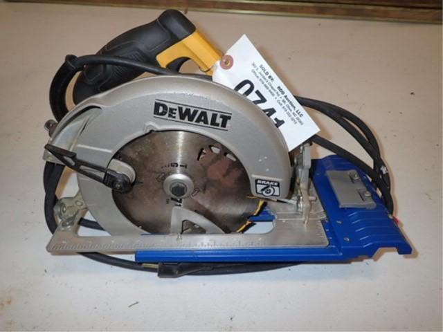 DeWalt 7 1/4" Circular Saw