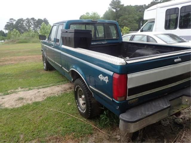 1993 Ford F150 XLT Club Cab Truck