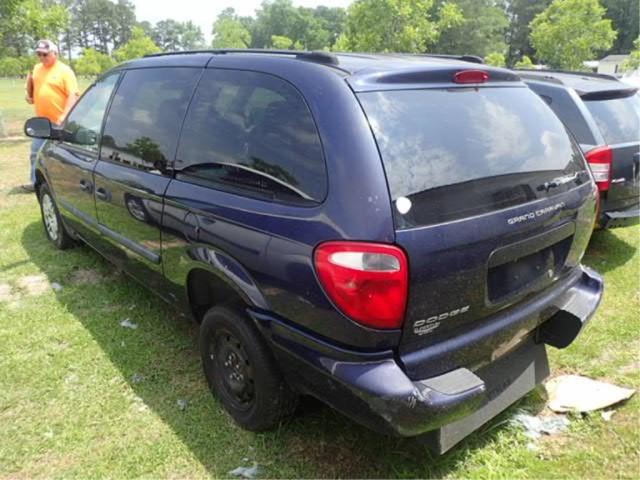 2004 Dodge Grand Caravan Mini-Van