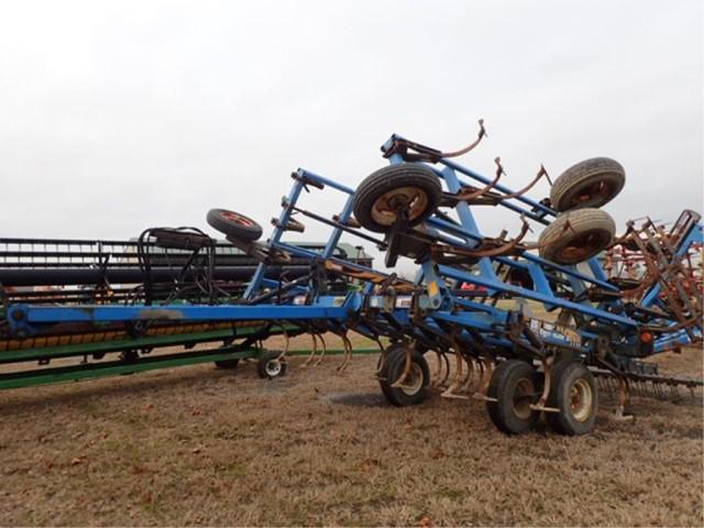 20Ft DMI Tiger Mate Field Cultivator