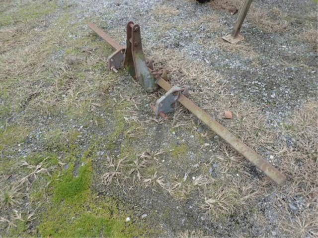 John Deere 2 row Diamond Tool Bar