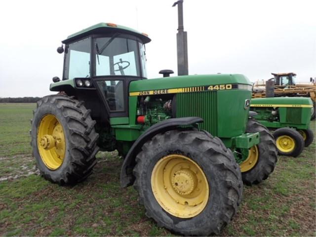 John Deere 4450 cab w/ AC  4wd Tractor