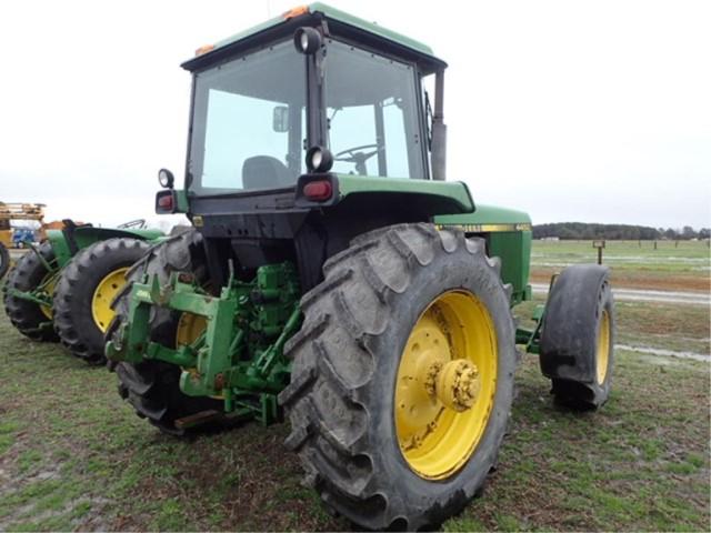 John Deere 4450 cab w/ AC  4wd Tractor