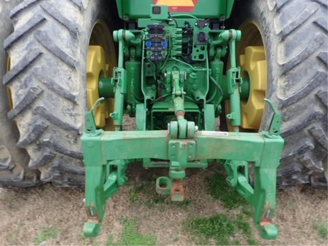 John Deere 8260R 4x4 Tractor