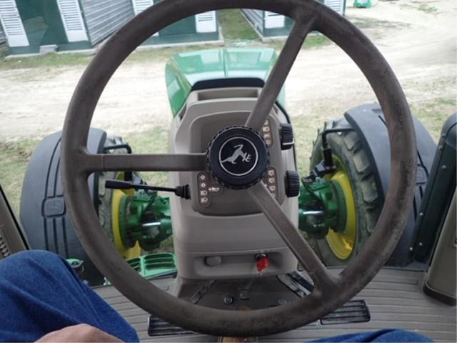 John Deere 8260R 4x4 Tractor