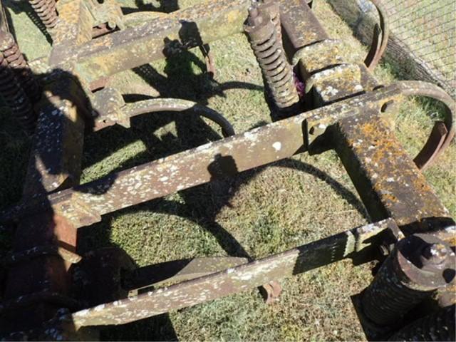 Chisel Plow 9 Tines & Gauge Wheels