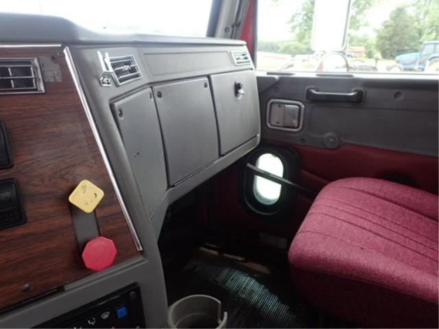 99 Western Star Day Cab