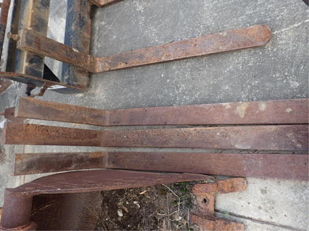 (3) Pallet Forks