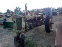 John Dere 40 Tri-Cycle Tractor (Not Running)