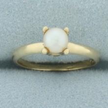 Vintage Cultured Pearl Solitaire Ring In 10k Yellow Gold