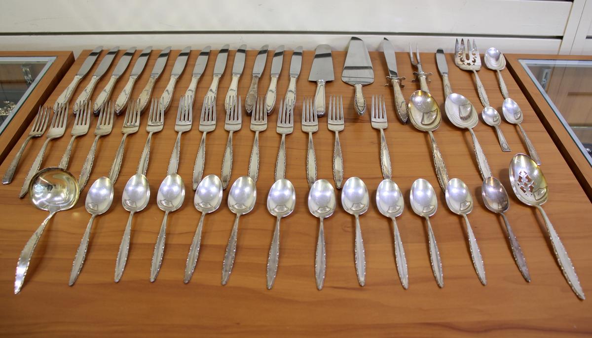 Lunt Lace Point 48 Piece Sterling Silver Flatware Set