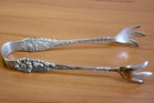 Reed And Barton Sterling Harlequin Daisy Sugar Tongs In Sterling Silver