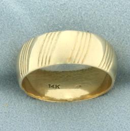 Mens 8mm Diagonal Stripe Wedding Band Ring In 14k Yellow Gold