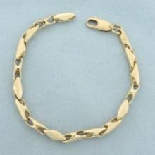 Fancy Barrel Link Bracelet In 14k Yellow Gold