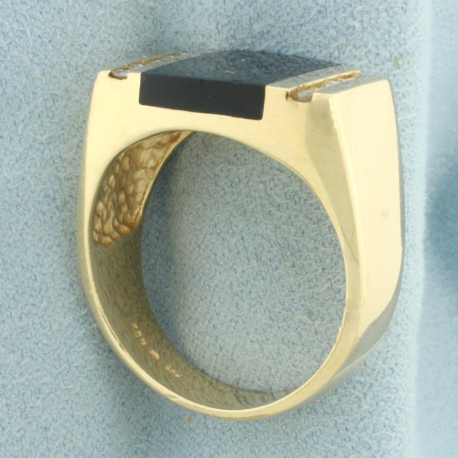 Mens Onyx And Diamond Ring In 14k Yellow Gold