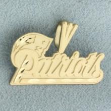 Nfl New England Patriots Pendant In 14k Yellow Gold.