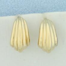 Scalloped Hook Design Earrings In 14k Yellow Gold