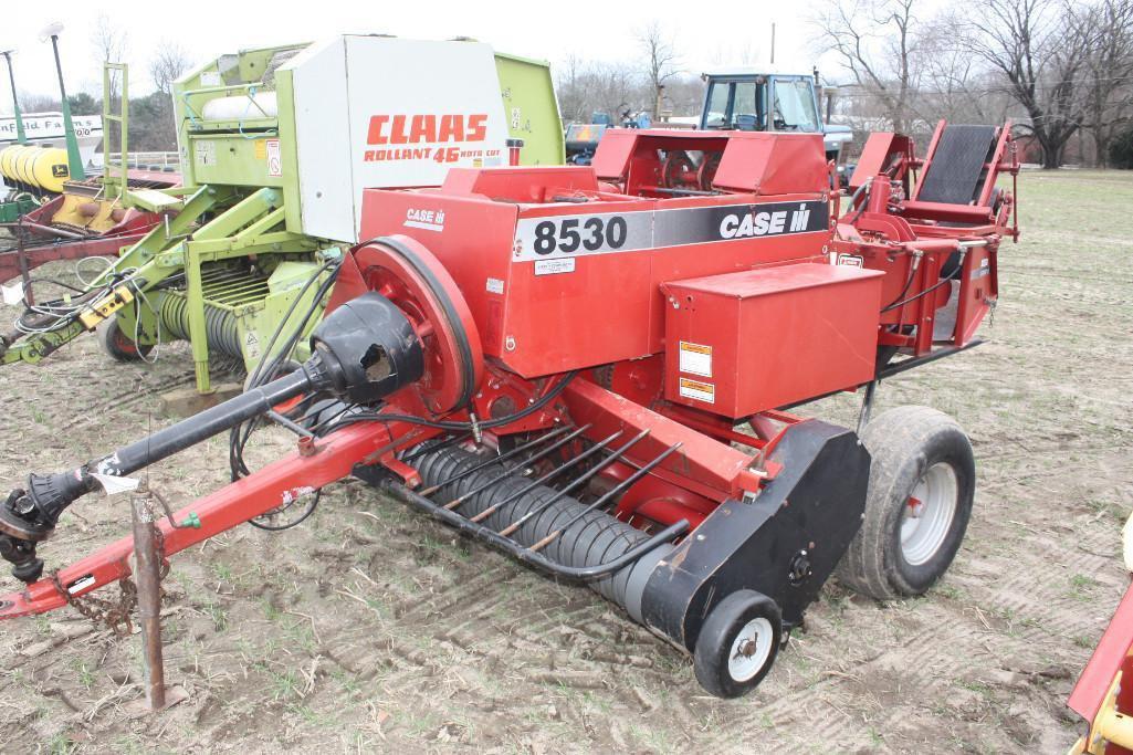 Case IH 8530 inline baler w/ 8511 belt thrower